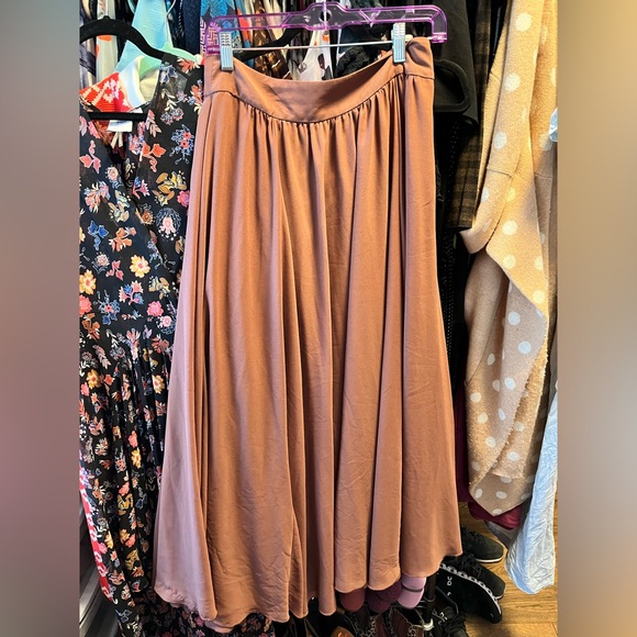 Lengthening Rays Maxi Skirt - Picture 3 of 5